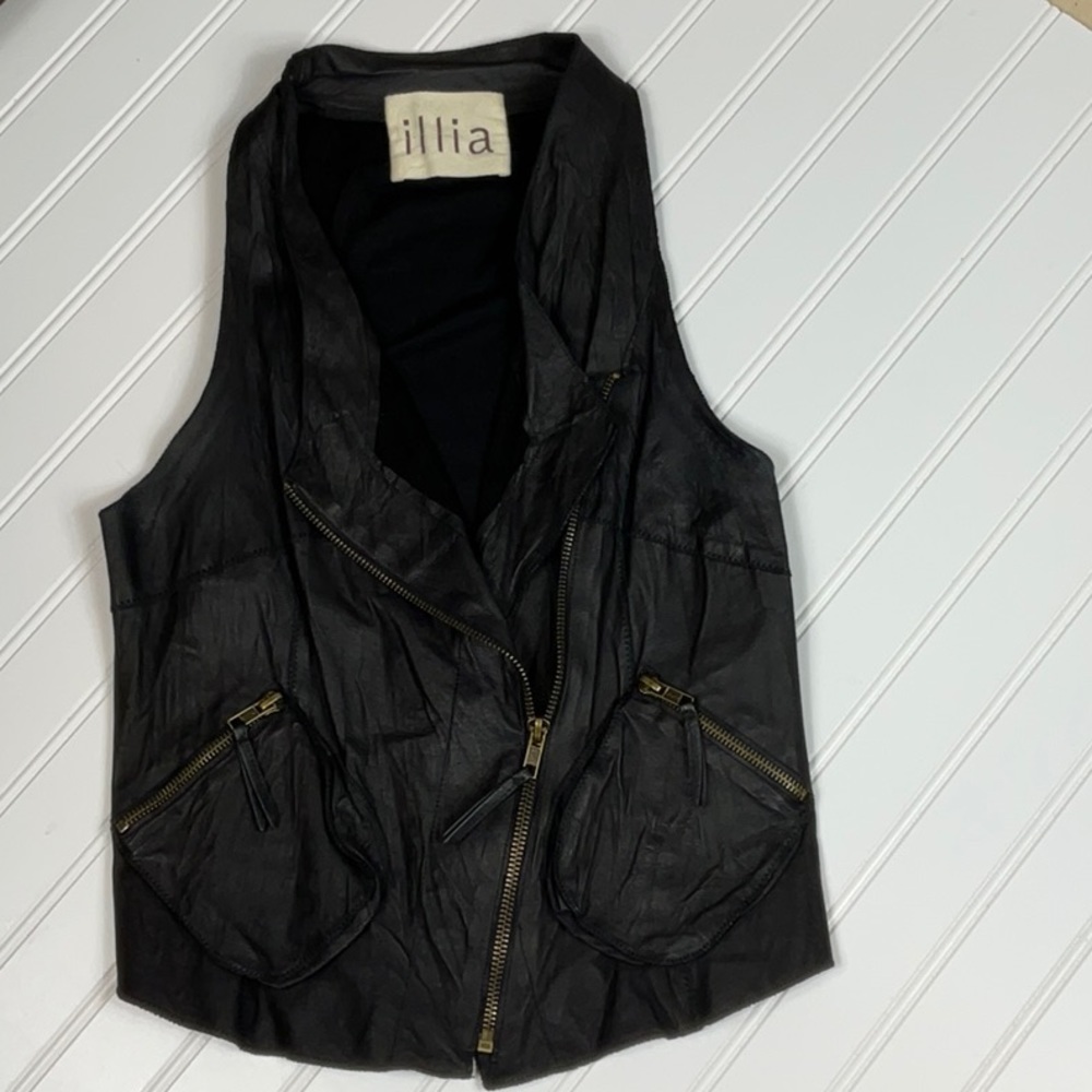 Illia  Black Leather with zipper Vest. Size 2